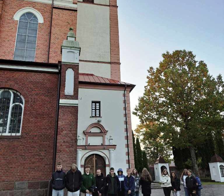 Projektas „Kryžiaus šviesoje“