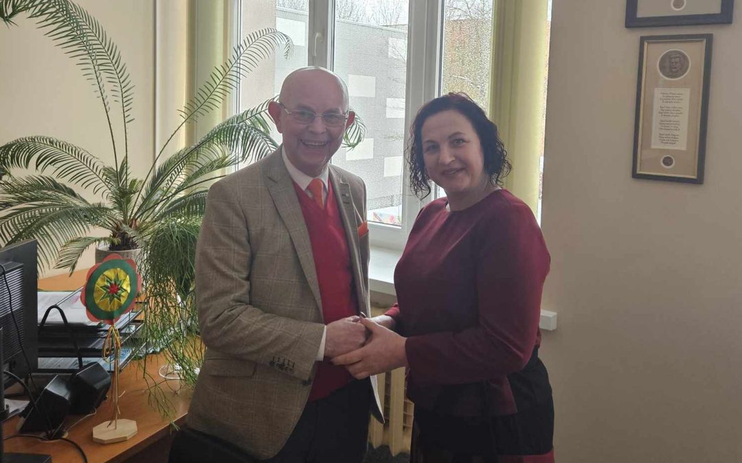 Progimnaziją aplankė seimo narys Antanas Vinkus