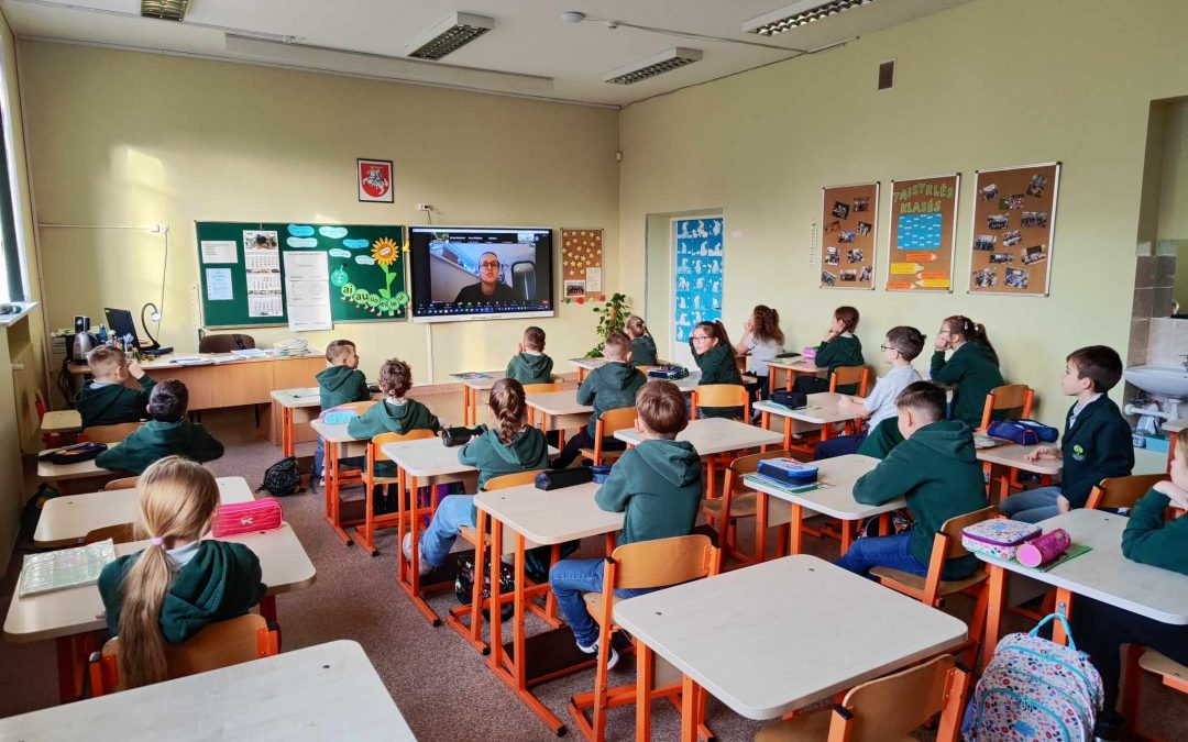 Dalyvavo Žaliojo taško nuotolinėje „Žaliojo raštingumo“ paskaitoje ,,Rūšiuokime teisingai”