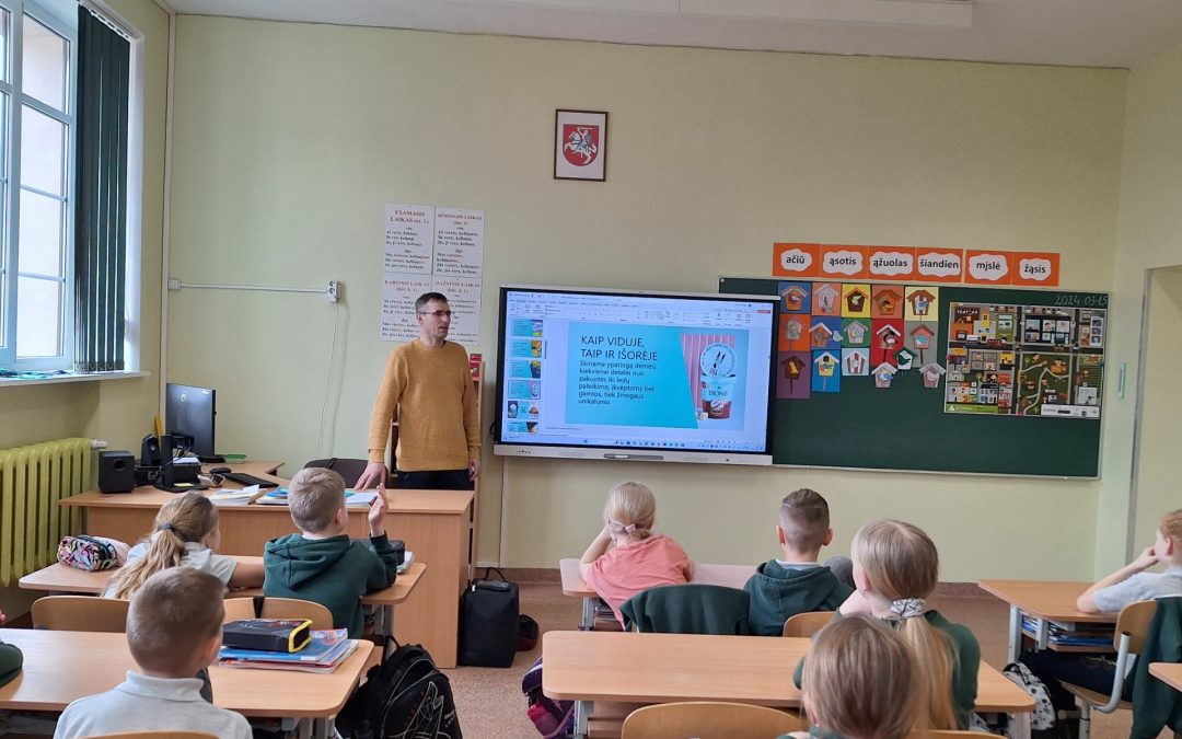 Vedė įdomų edukacinį užsiėmimą apie ledų gamybą