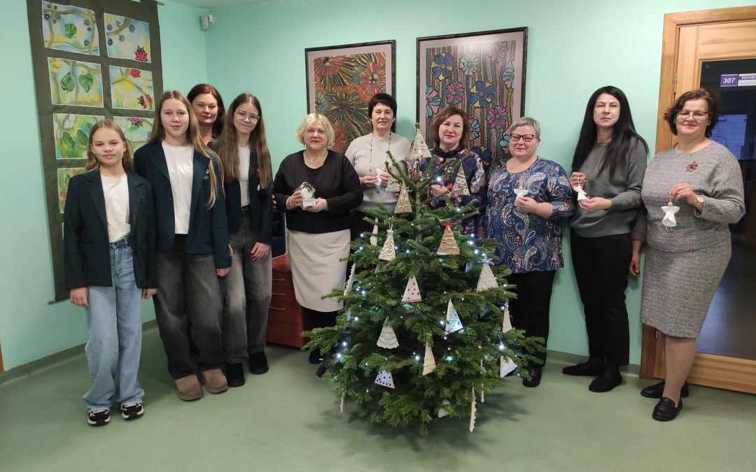 Aplankė Kretingos rajono savivaldybės, Švietimo skyriaus, Švietimo centro bei M. Valančiaus viešosios bibliotekos darbuotojus
