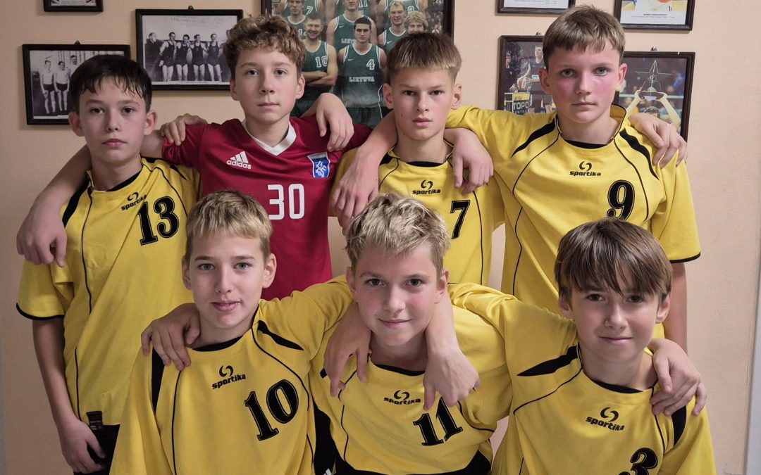 Futbolo zoniniame etape iškovojo 3 vietą!