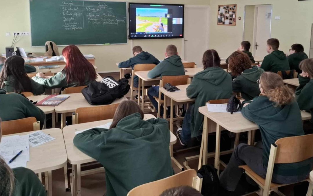 Žemės dienai paminėti dalyvavo nuotolinėse pamokose