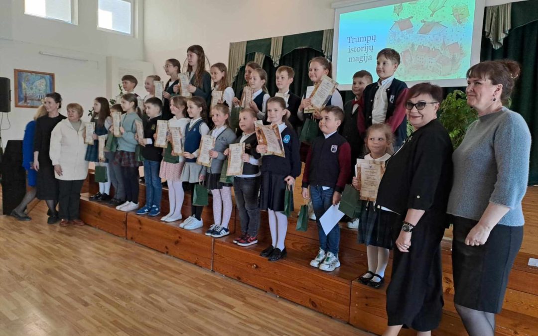Mokinių skaitovų konkursas „Trumpų istorijų magija“