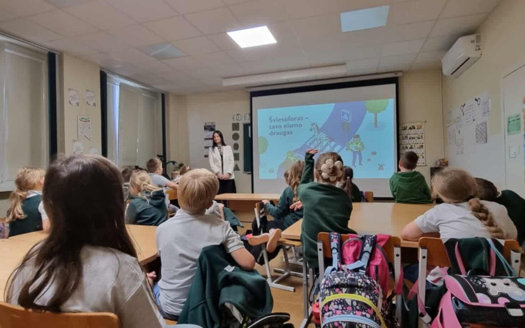 Priminė svarbiausias saugaus elgesio gatvėje taisykles