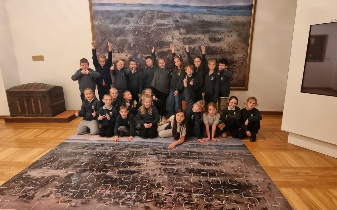 Mokiniai leidosi „Karvedžio pėdsakais“