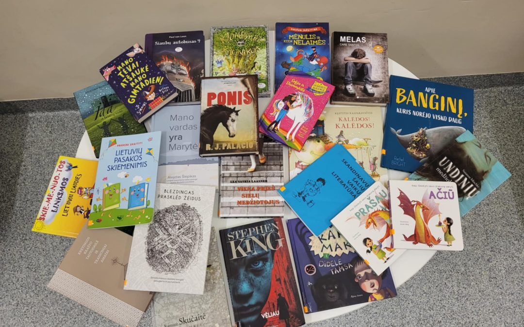 Dėkojame už bibliotekai padovanotas knygas