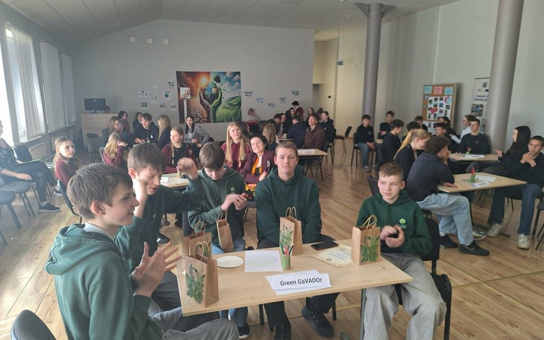 Dalyvavo rajoniniame konkurse „THINK GREEN, ACT SMART“