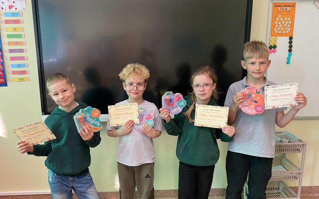 Apdovanoti daugiausiai knygų perskaitę 1c klasės mokiniai