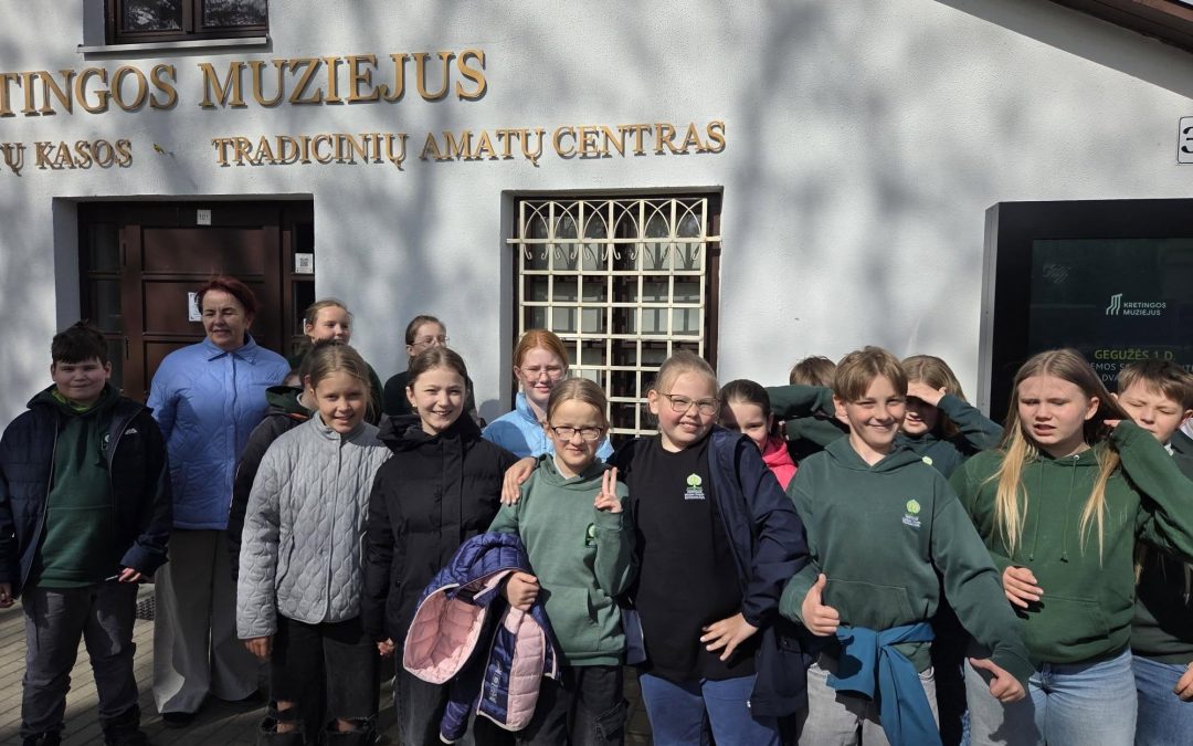 Mokiniai pamokas iškeitė į kūrybišką veiklą