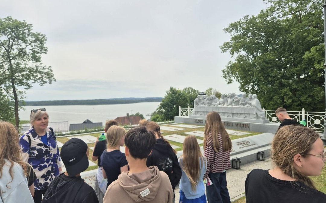 Mokiniai vyko į pažintinę išvyką į Telšius
