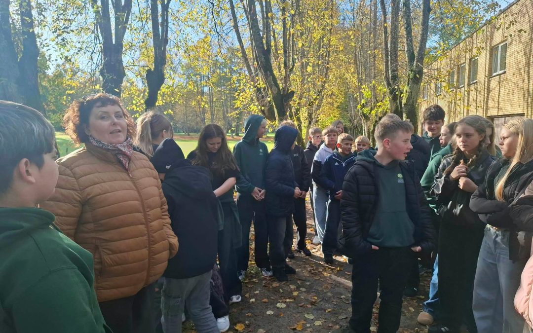 Edukacinis užsiėmimas „Medžių alėjos Kretingos dvaro parke“
