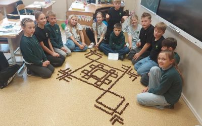 Vaikai kūrė „Spalvotąsias rudens mozaikas“