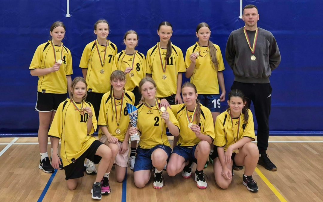 Progimnazijos mergaičių komanda – rajono čempionės!